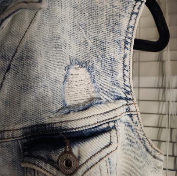 Mavi S/M Distressed Jean Jacket - Picture 3 of 6
